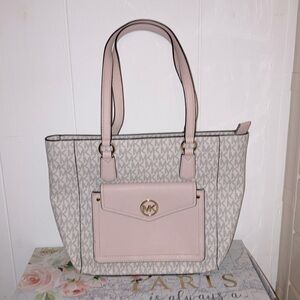 Michael Kors Joey Tote Bag medium size